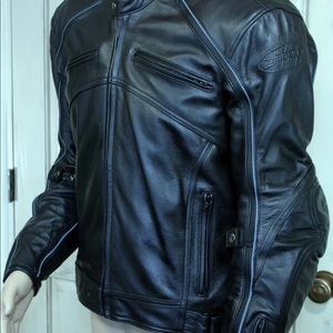 Joe Rocket Black Leather Motorcycle Jacket w/ Armor in Size Medium.